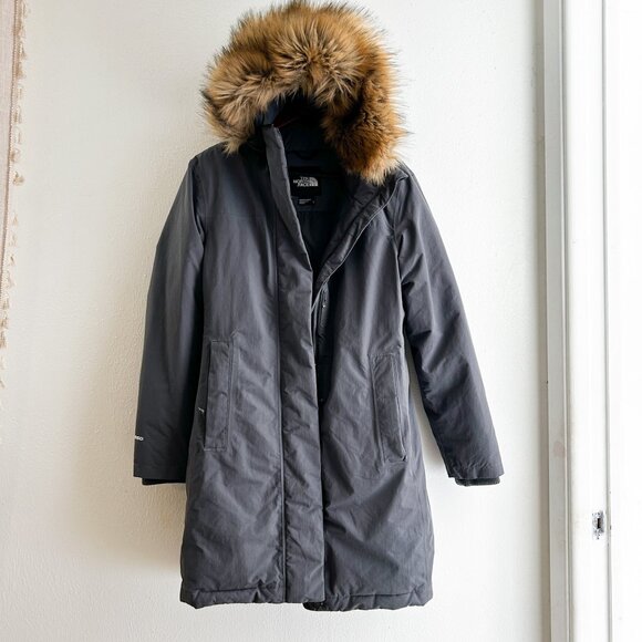 The North Face Arctic Insulated Parka in Vanadis Gray with Faux Fur Trim - Picture 10 of 10